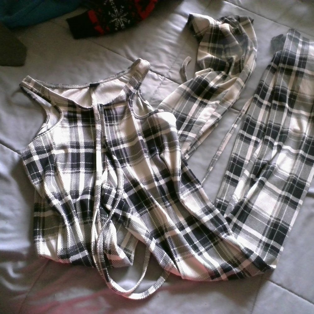 black white plad pants with waist strings